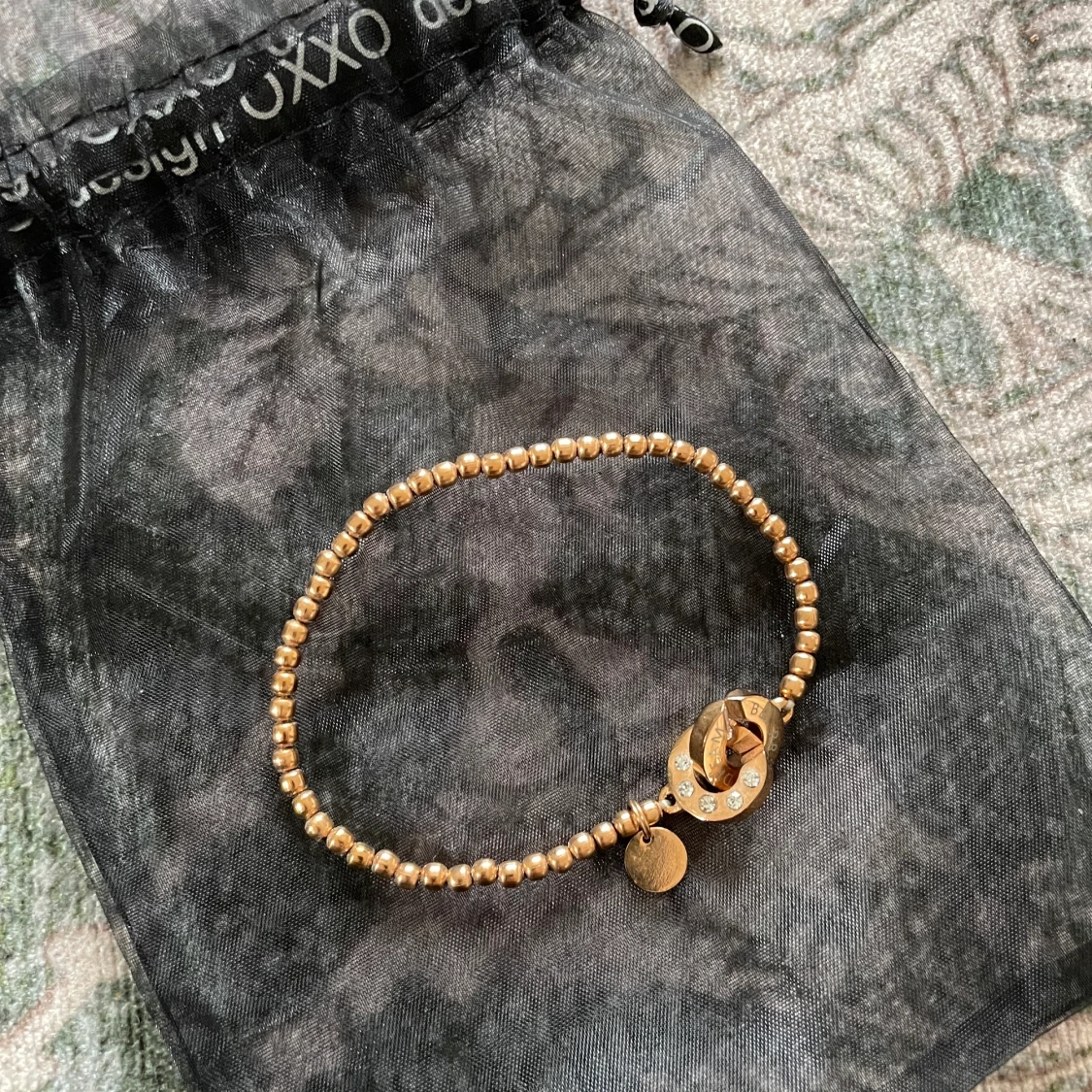 Guldigt armband helt nytt 