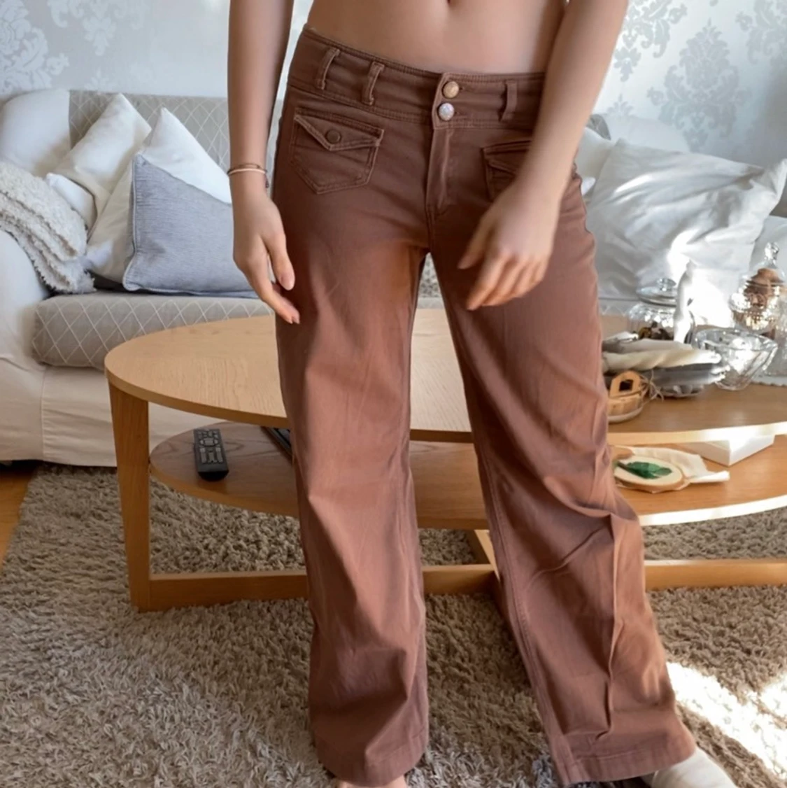 Bruna lågmidjade jeans  - 90