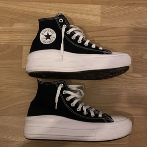 Converse chuck taylor move platform - Converse chuck taylor move platform i fint skick. storlek 39/40. köparen står för frakt 💚