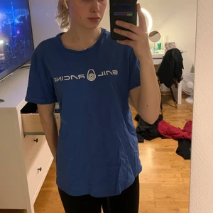 Sail racing t shirt  - Herrmodell, osäker på storlek men skulle gissa på M/L. 100 med spårbar frakt!