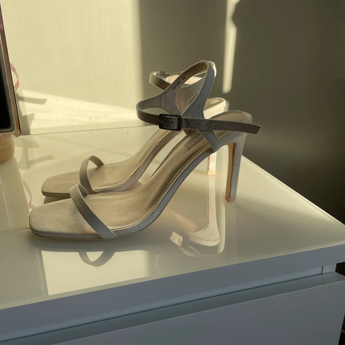 Klackskor från Nelly storlek 39