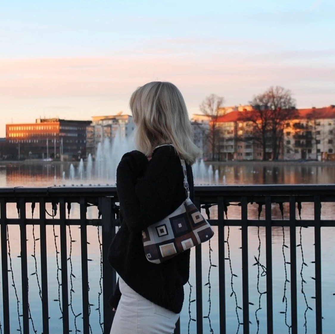 Brun beige väska med stora rutor - 91