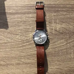 Jag säljer min klocka från triwa helt ny riktigt bra skick aldrig använd 