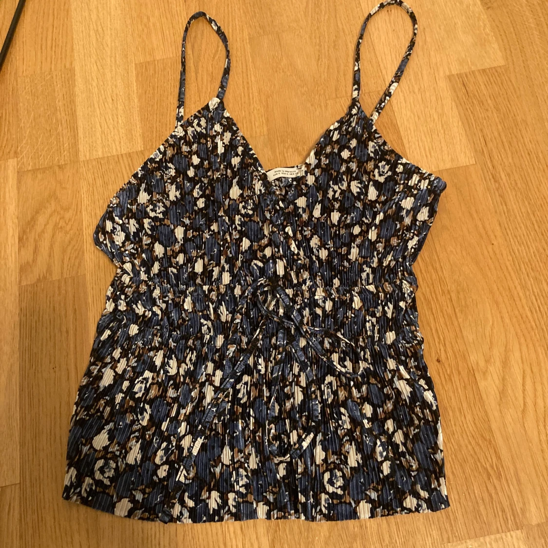 Mörk blåt linne  - 90