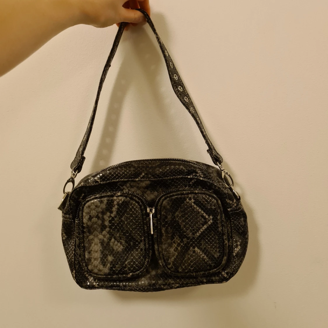 Nunoo-liknande  - 91