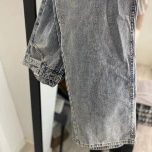 Jeans  - Blåa jeans, aldrig använda 