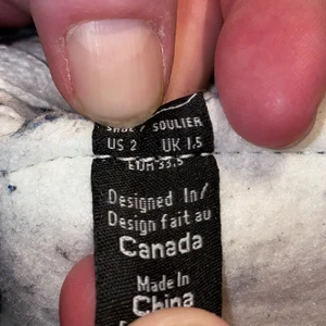 Skridskor storlek 33,5 - Skridskor använda ett få tal gånger.