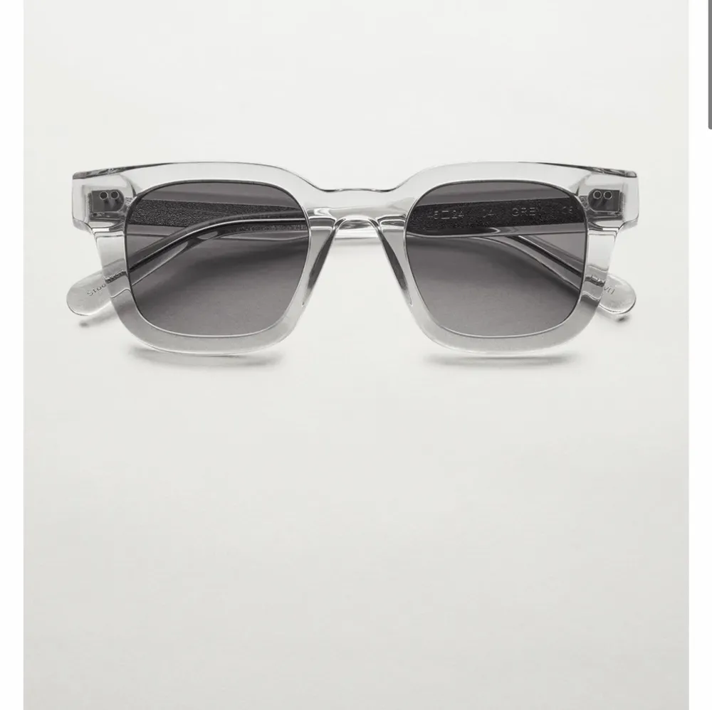 Tidslösa solglasögon från Chimi Eyewear i modellen 04 grey! Nyskick 🙂. Accessoarer.