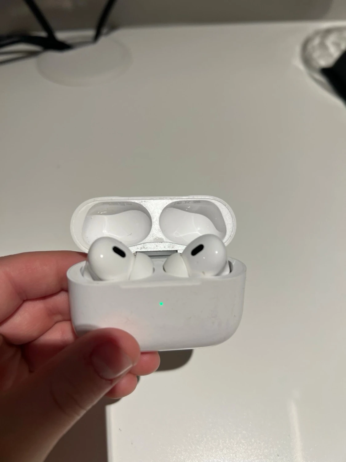 Apple AirPods Pro trådlösa hörlurar - 2