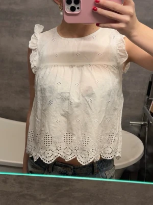 Gullig topp - Super gullig topp från only ❣️❣️