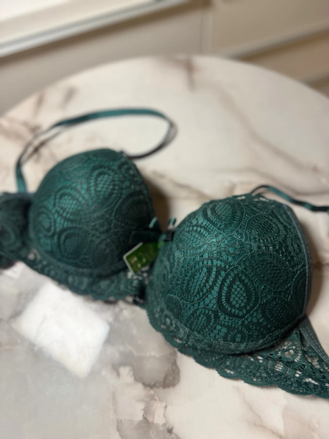 Grön spets-bh från Cecile