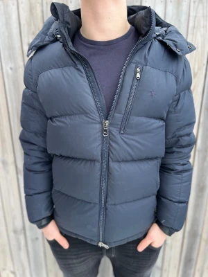 Ralph Lauren jacka  - Ralph Lauren jacka | Mycket bra skick | Size - M | Pris 2949 | Hör av dig vid minsta fråga eller fundering📩