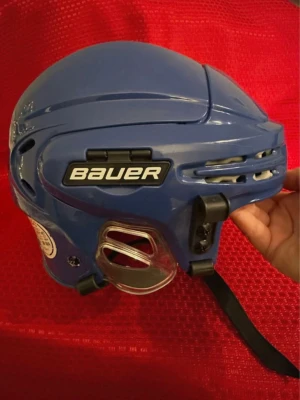 Hockey hjälm Bauer BHH5100XS - Hjälm i bra skick, XS, till barn 5-7 år 