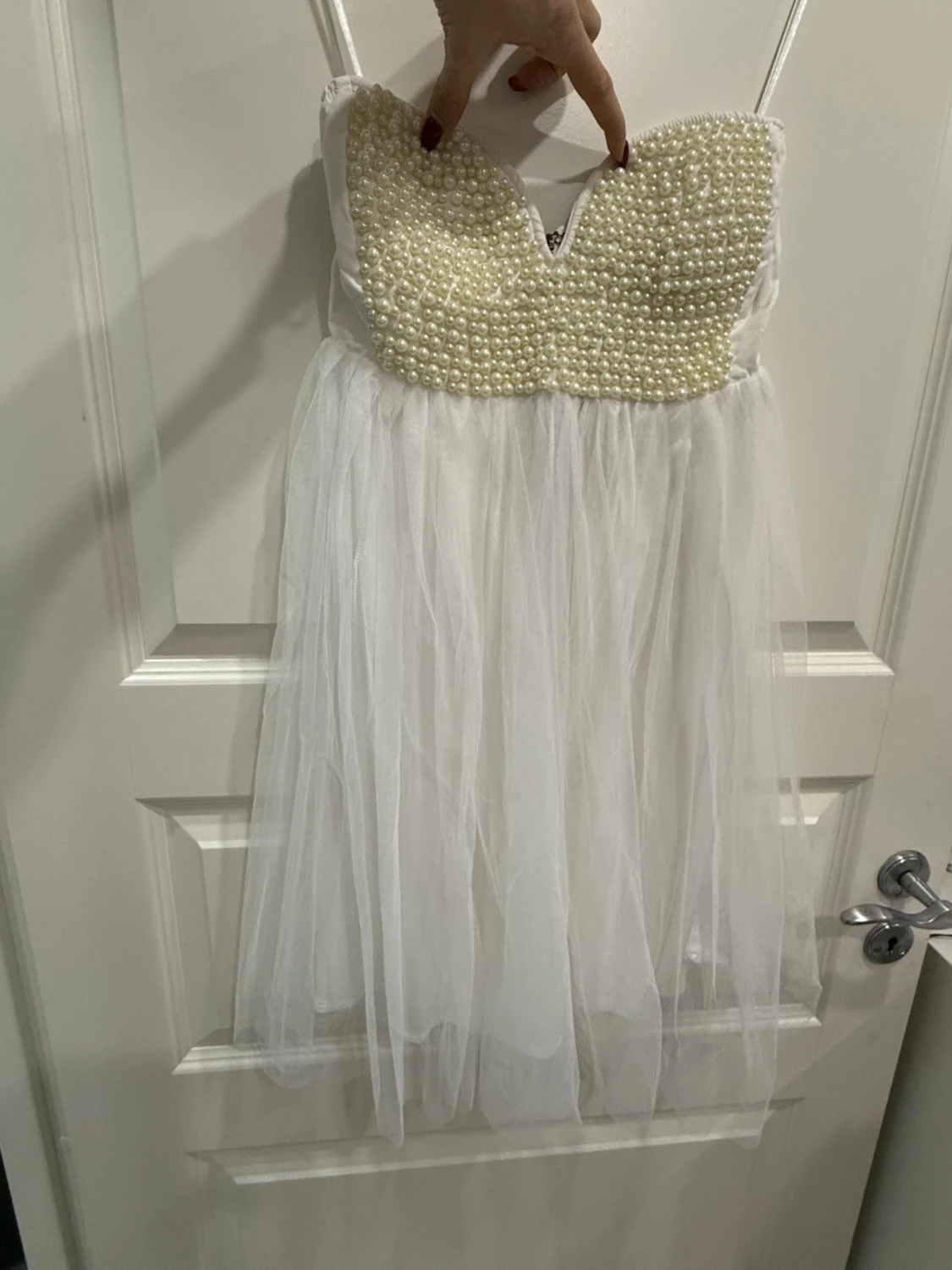 Vit pärlbeströdd kortklänning Reverse