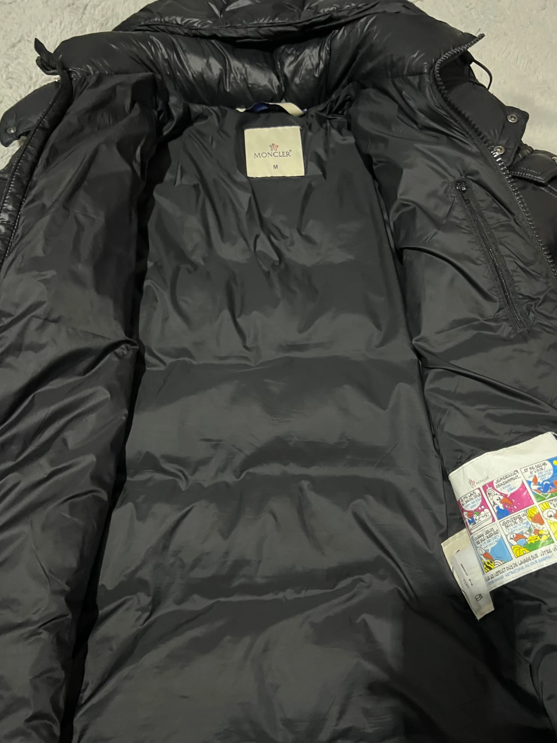 Svart Moncler pufferjacka med huva - 2