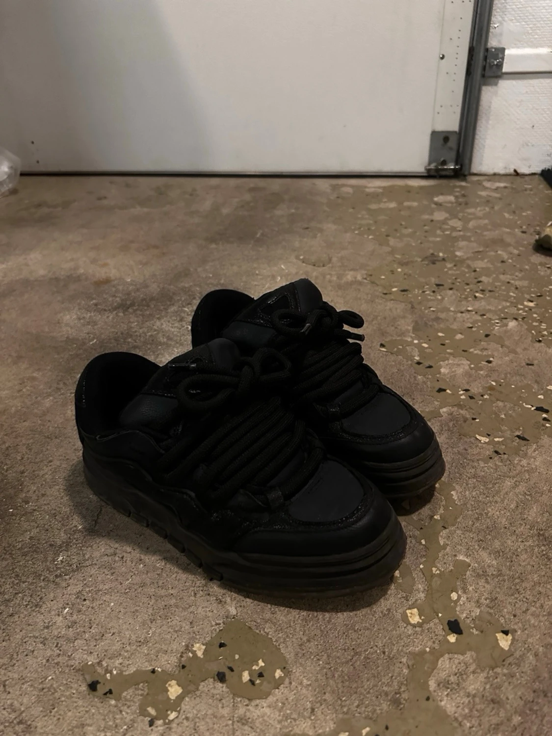 Svarta Bershka chunky sneakers med snörning 