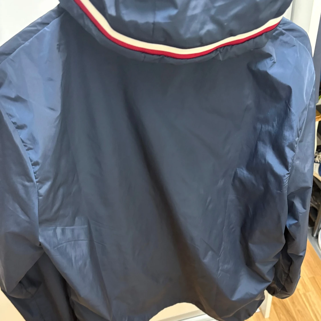 Mörkblå vindjacka från Moncler - 2