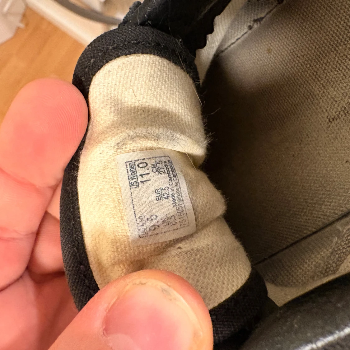 Svarta Vans sneakers med vit sula - 1