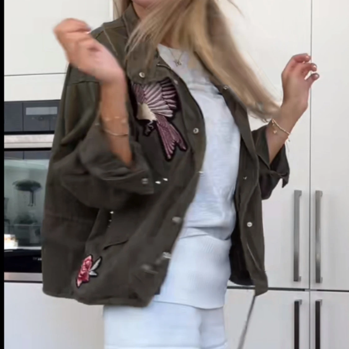 Snygg grön jacka - 1