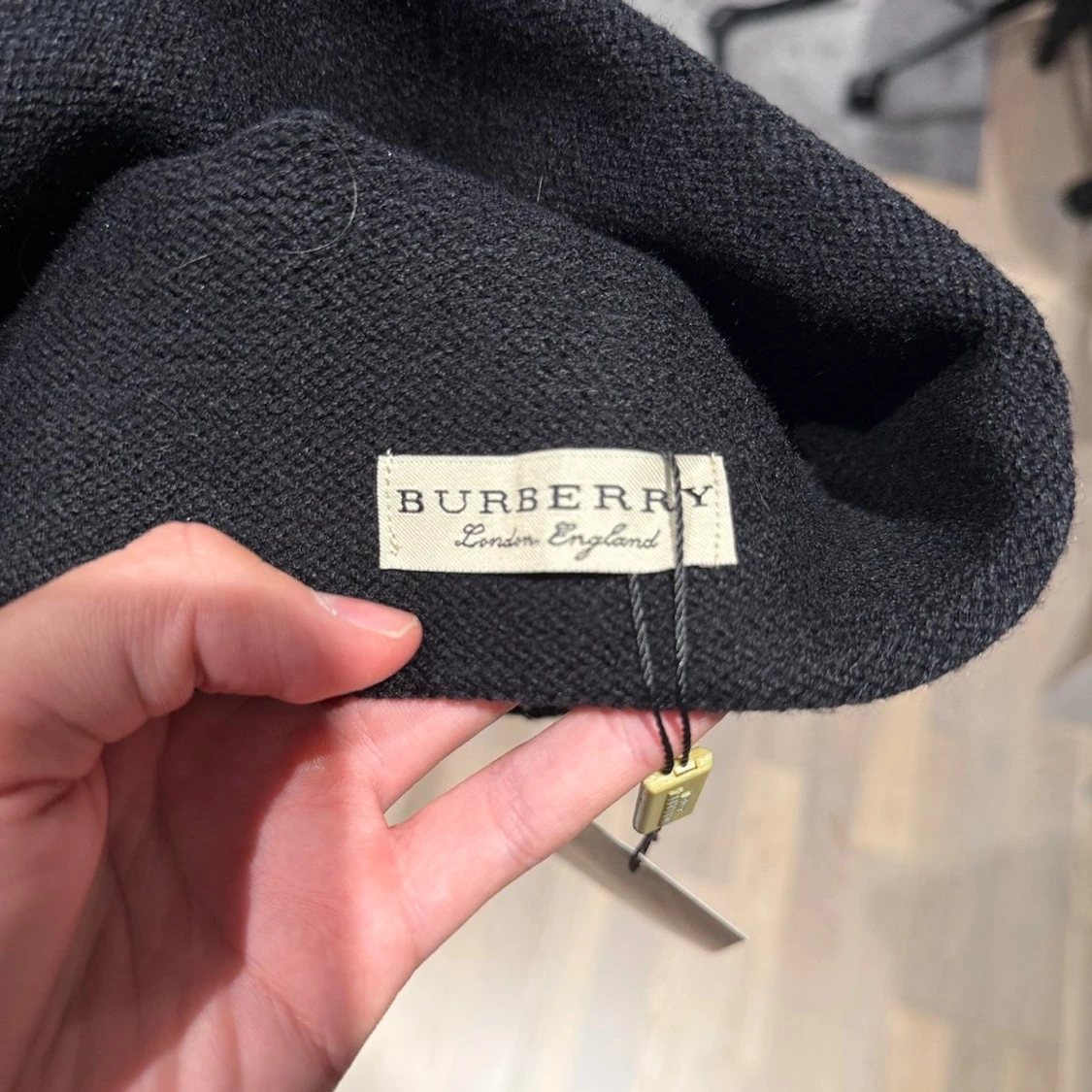 Svart Burberry mössa med logotyp - 2