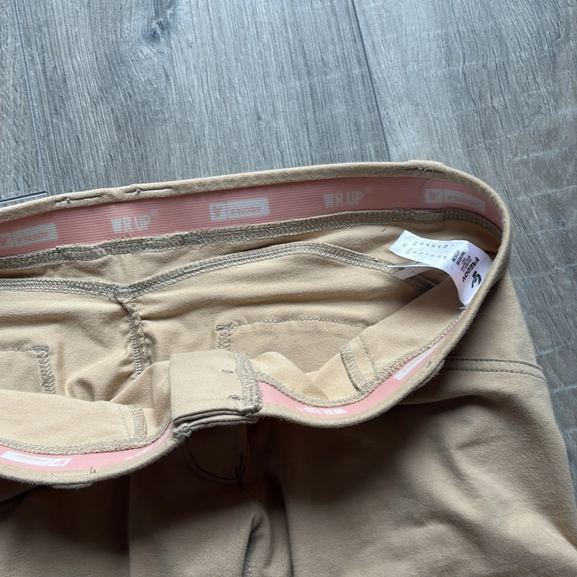 Beige WR.UP Push-Up byxor från Freddy - 2