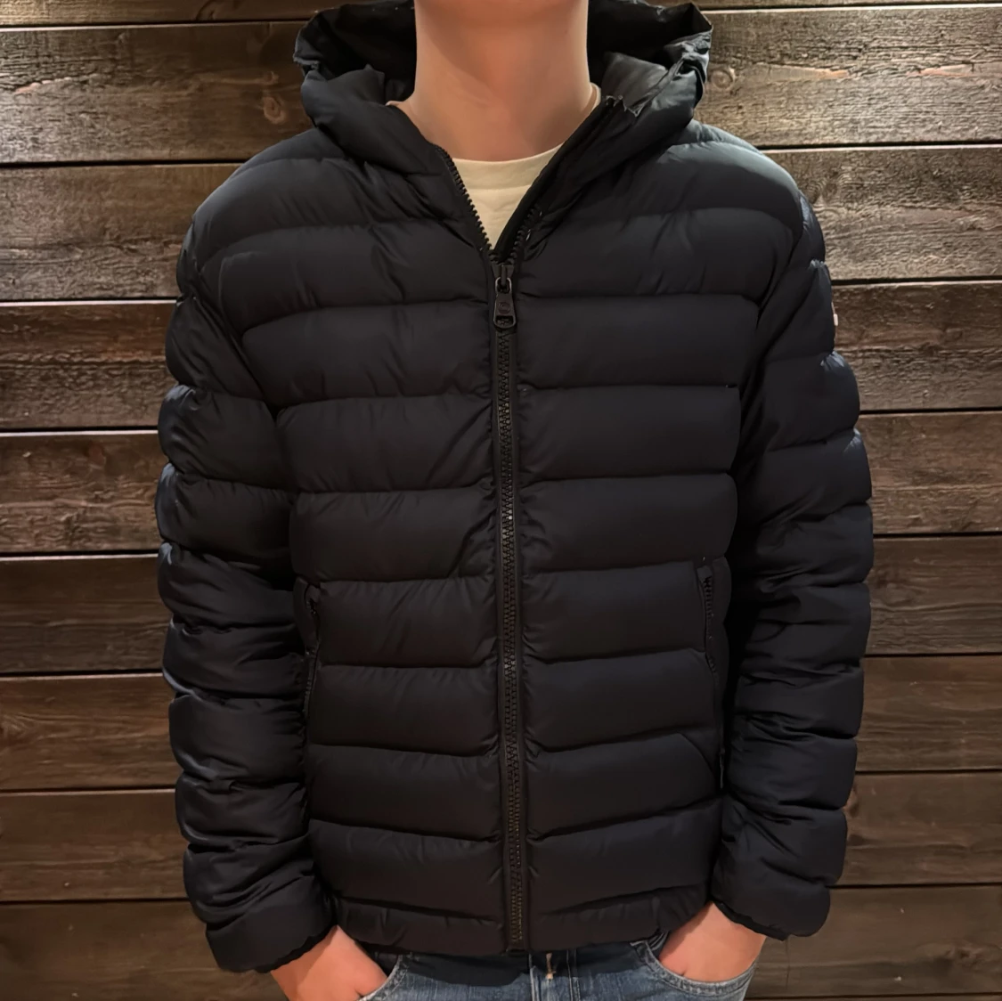 Mörkblå Colmar pufferjacka med huva