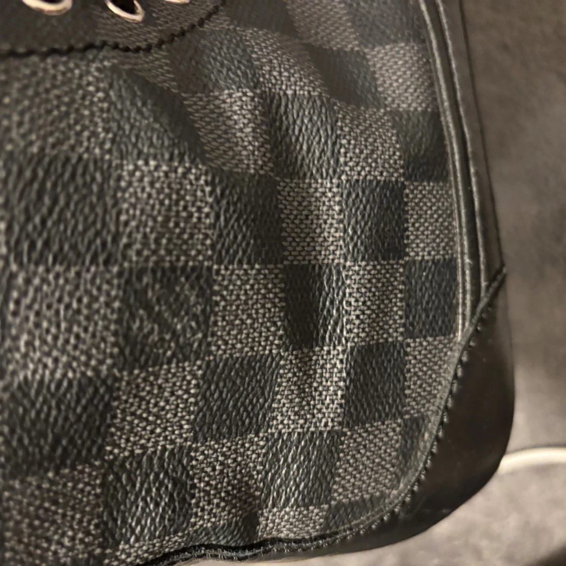 Louis Vuitton Damier - 2
