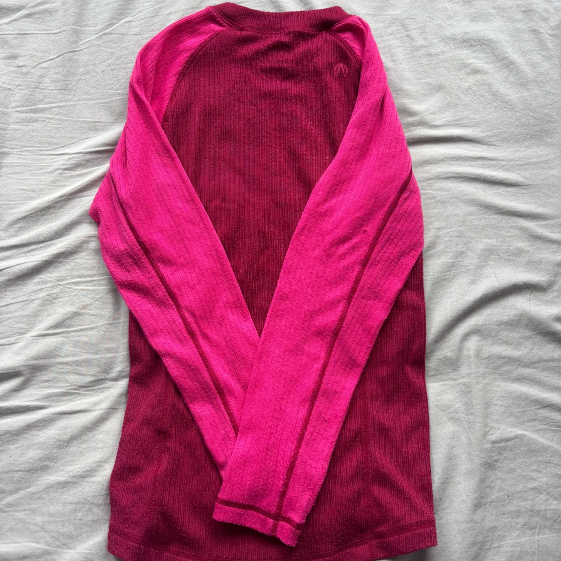 Rosa underställströja och byxor från North Bend - 1