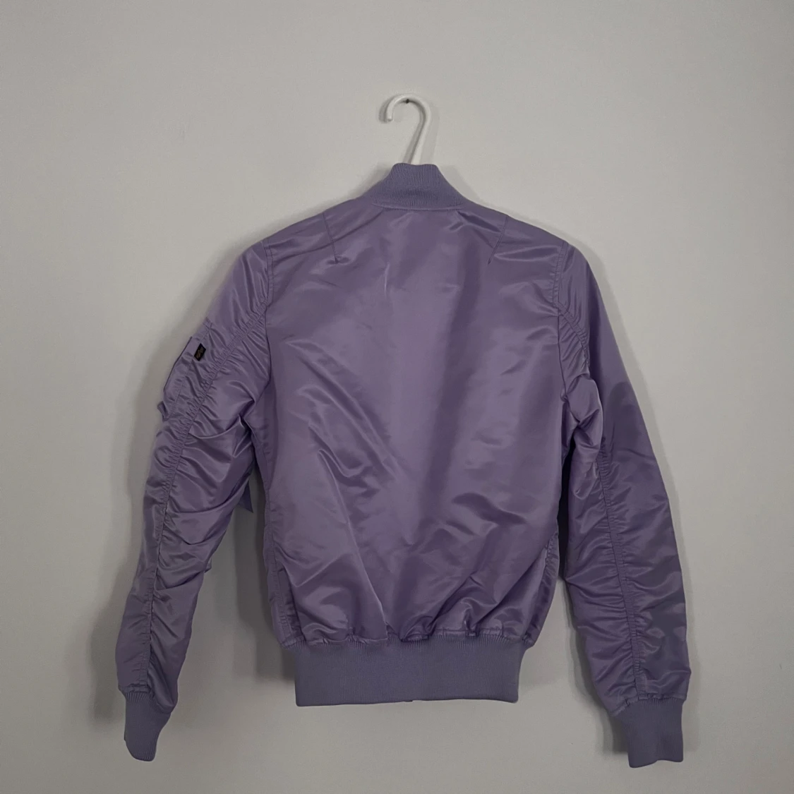 Bomberjacka från Alpha Industries - 2