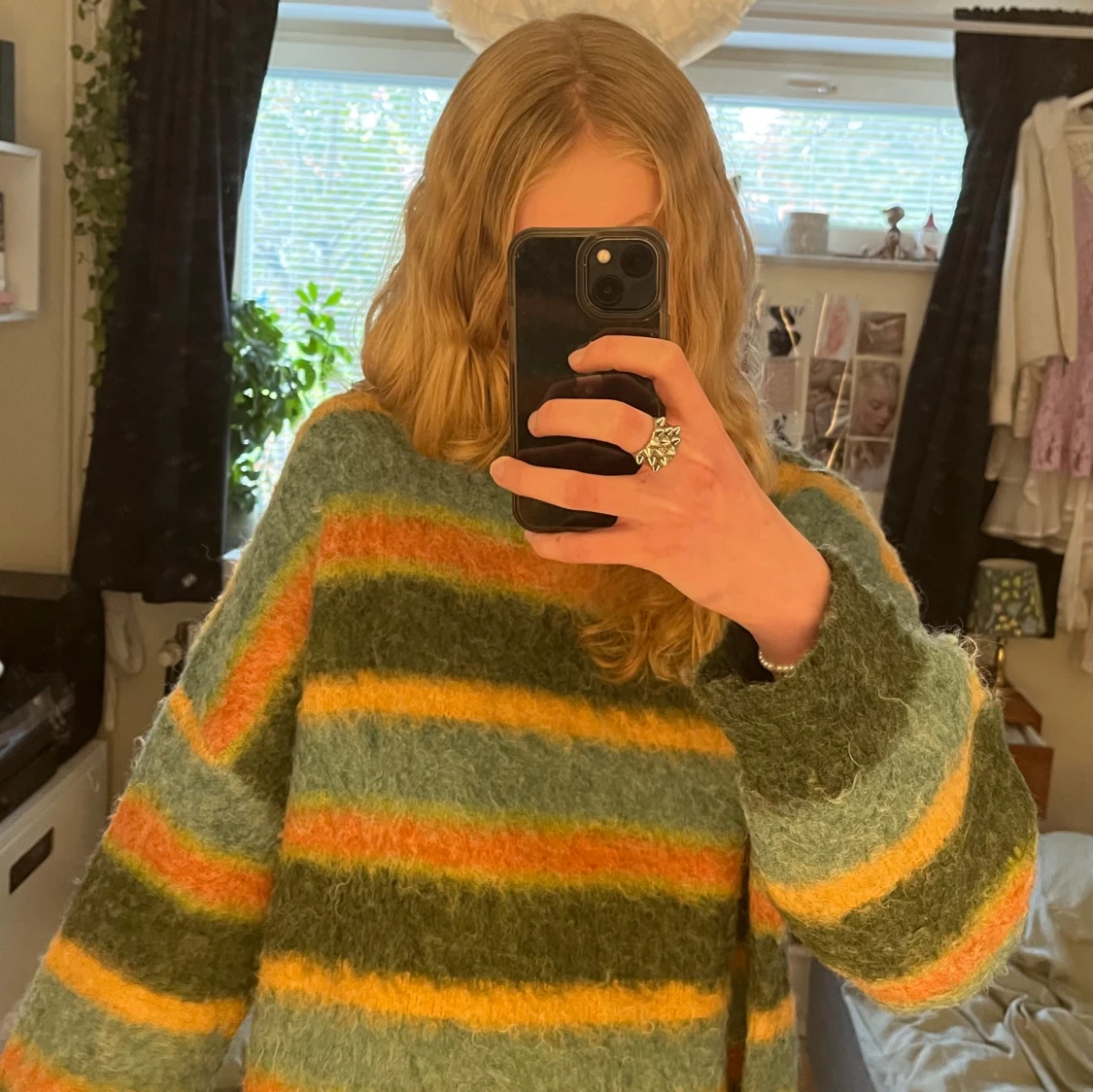 Randig stickad tröja