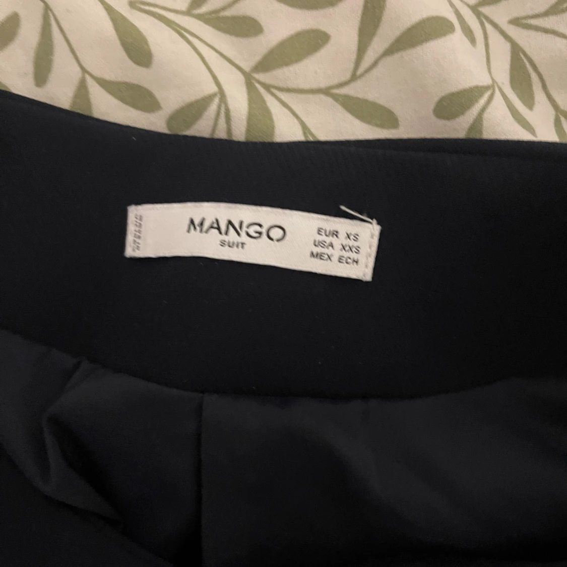 Svart kavajjacka från Mango XS - 2