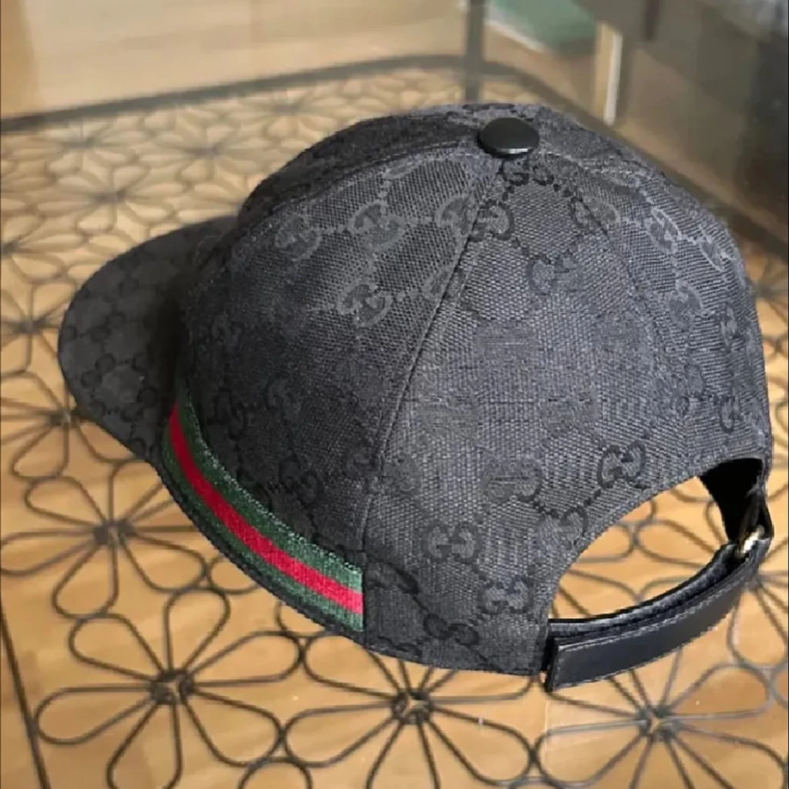 Svart Gucci keps med GG-mönster - 2