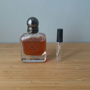 Stronger With You Intensely parfym - Trendig parfym från Emporio Armani – 5 ml samples. Är du sugen på andra pafymer? Kolla in min profil, där finns massor!