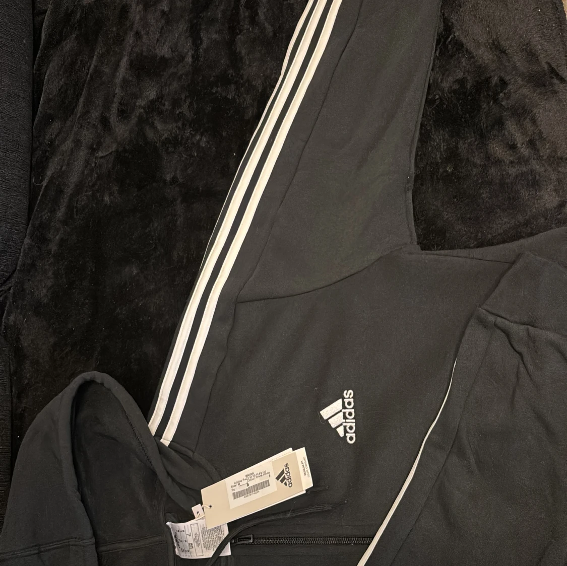 Svart Adidas hoodie med vita ränder - 2