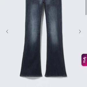 SÖKER!! Cheap monday jeans i storlek 27/30 eller 28/30!!! - SÖKER I STORLEK 27/30 HELST!! FÄRGEN STAR BLUE I CHEAP MONDAY KOLLEKTIONEN FRÅN WEEKDAY!💗💗 hör av er om ni säljer!!!