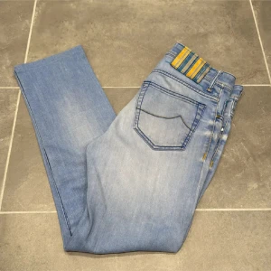 Jacob Cohën Type 688.C - Ett par riktigt snygga byxor från Jacob Cohën i storlek W29 i modellen Type 688.C