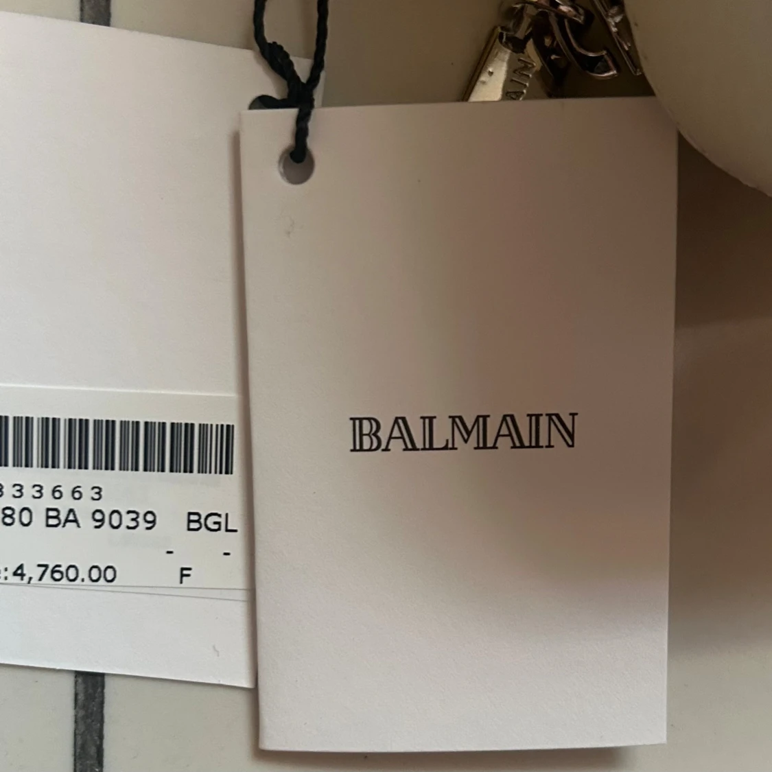 Beige axelväska från Balmain  - 2