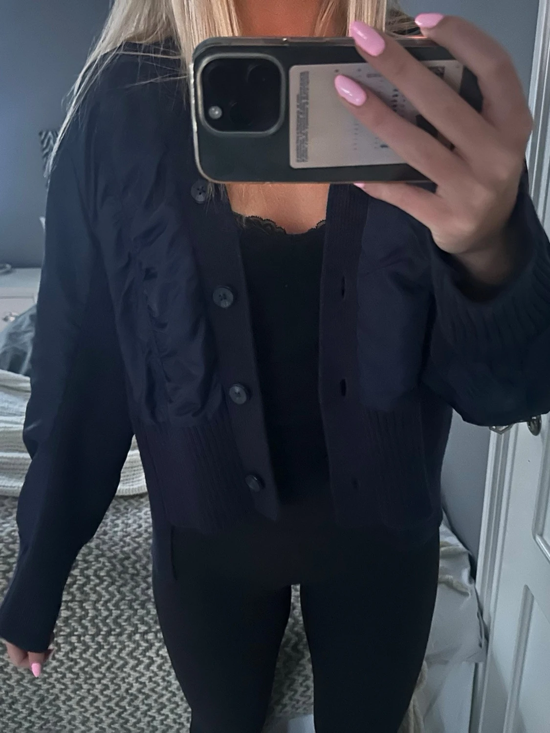 Mörkblå kofta  - 1