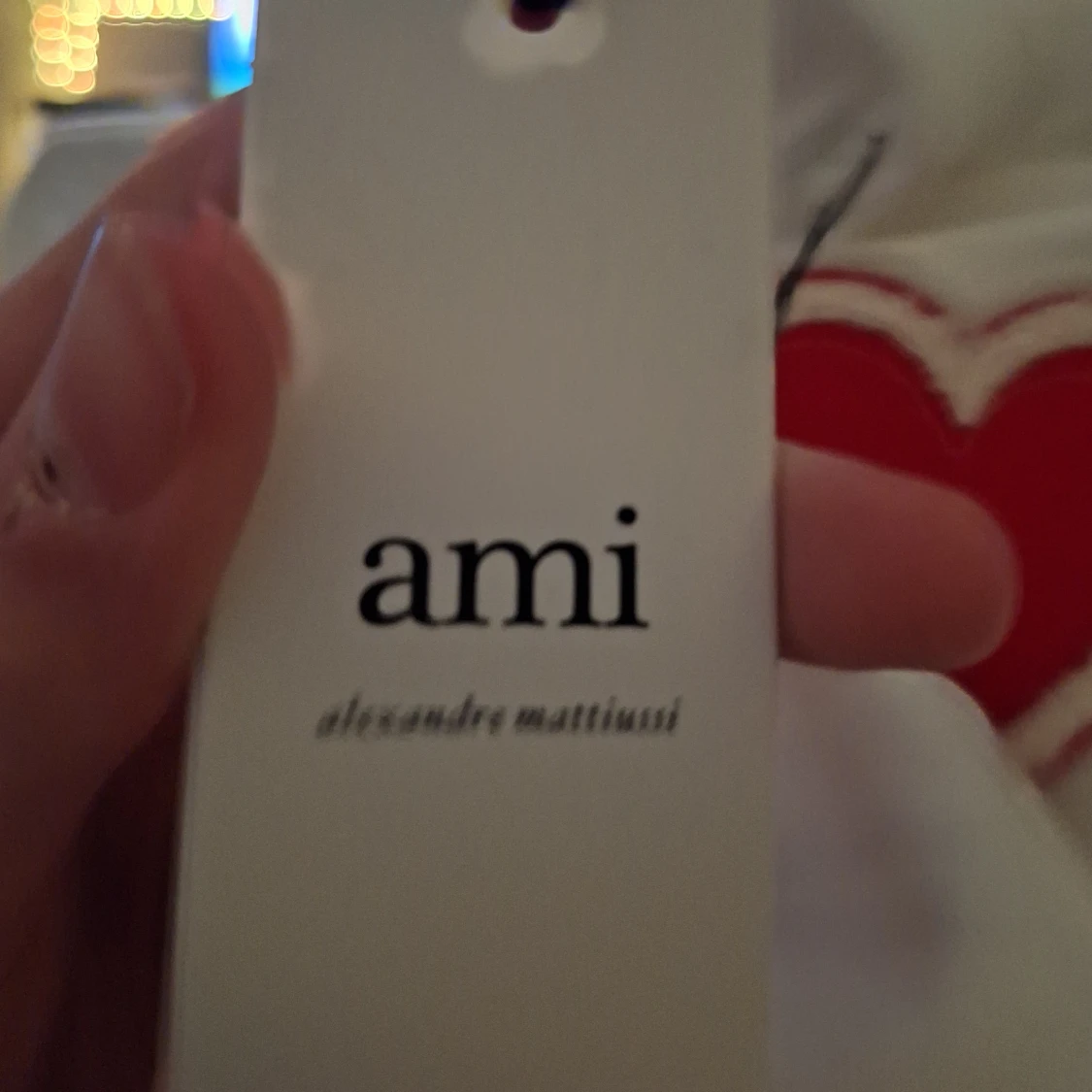 Vit sweatshirt från Ami Paris med hjärtdetalj - 4