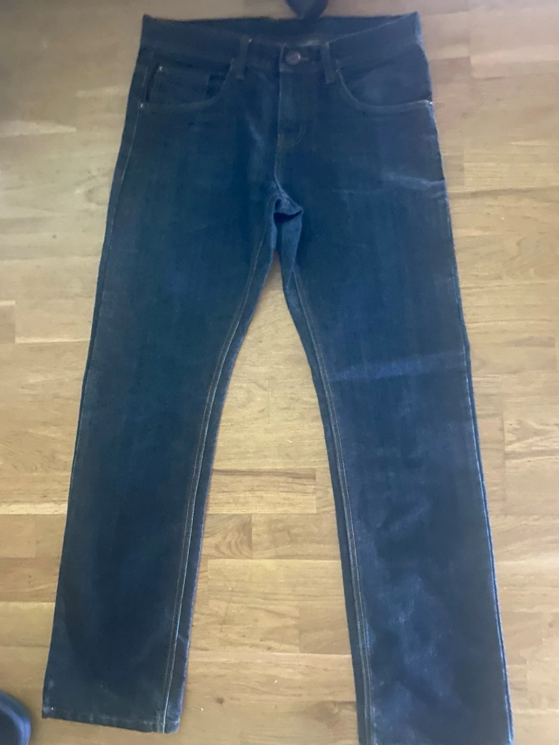 Mörkblå raka jeans - 1