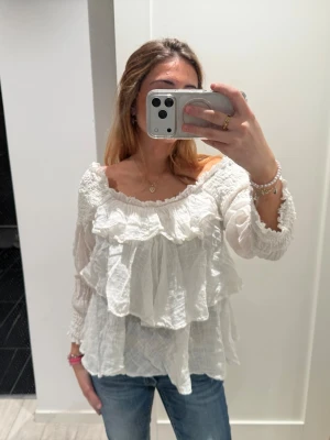 Blus - Säljer min blus, inte min stil.