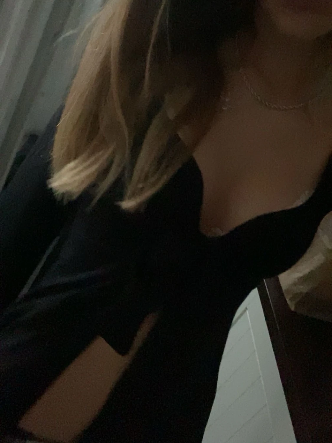 Svart långärmad topp med knyt - 2