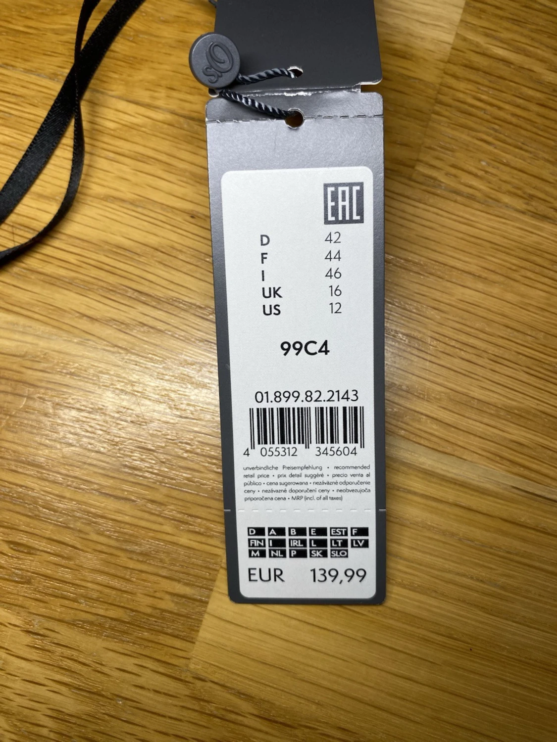 Svartvit mönstrad klänning s.Oliver - 4