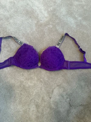 Victoria secret  - Skit snygg lila push up bh från Victoria ❤️