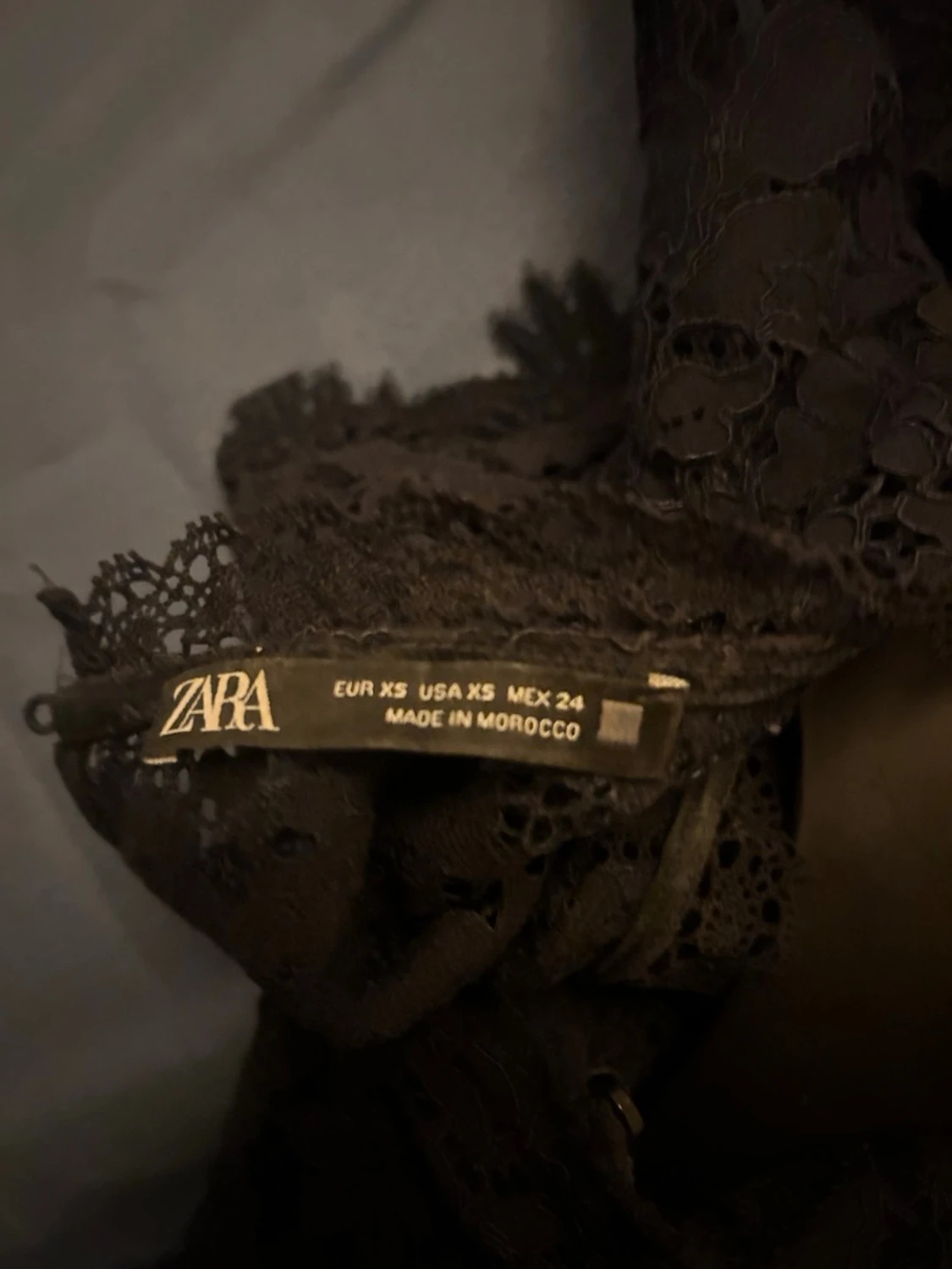 Svart spetsblus från Zara XS - 1