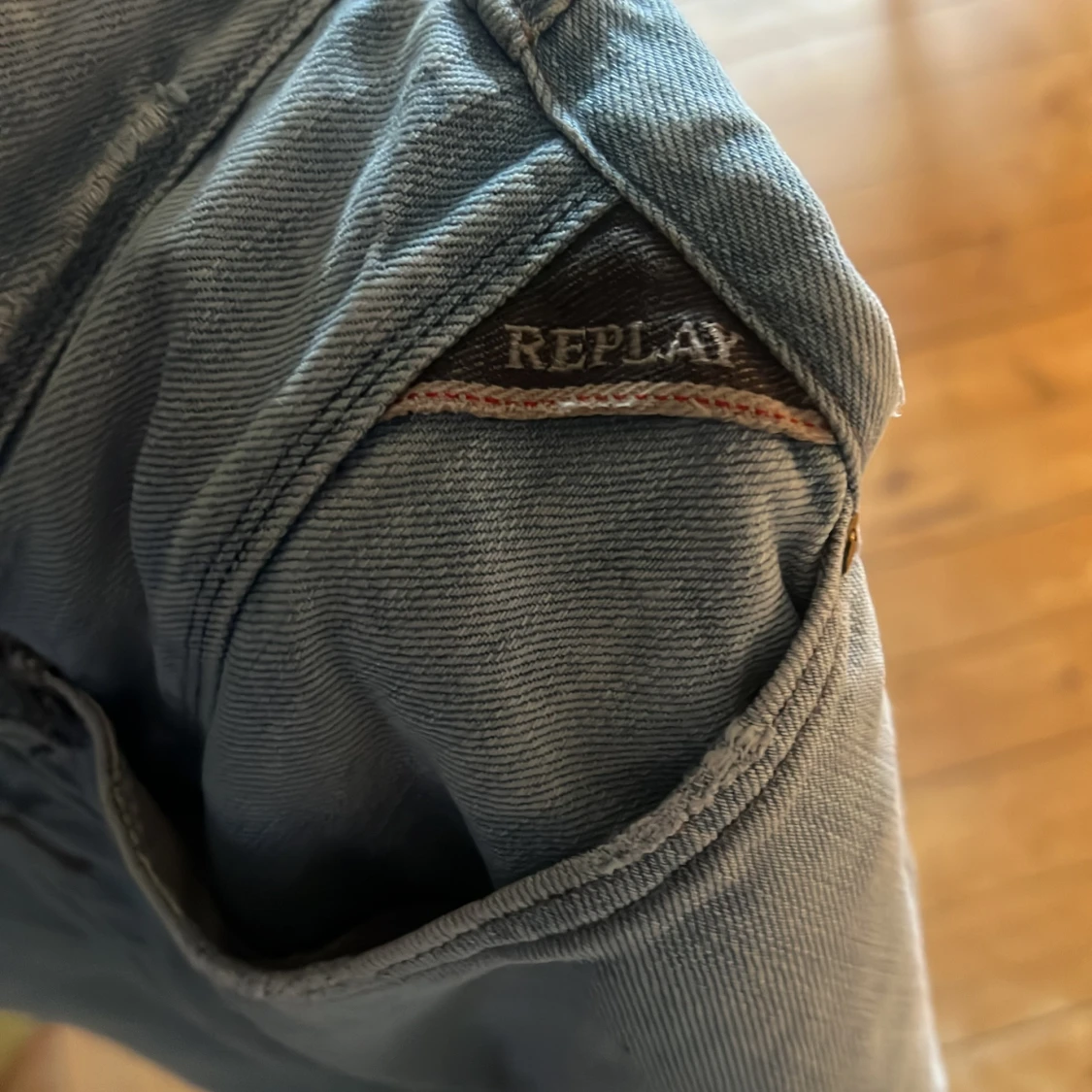 Replay ljusblå jeans modell 550 - 4