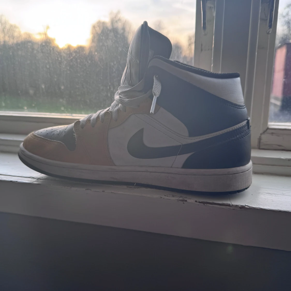 Nike Air Jordan 1 Mid Yellow Ochre - 1