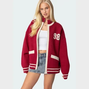 Edikted jacka - Jättefin röd tröja/jacka vara använd några gånger❤️