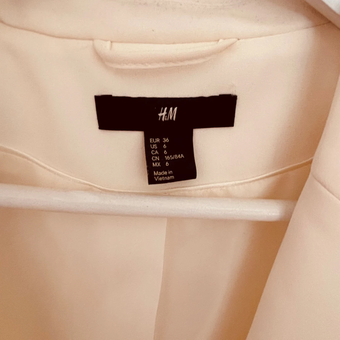 Vit kavaj från H&M, storlek 36 - 1