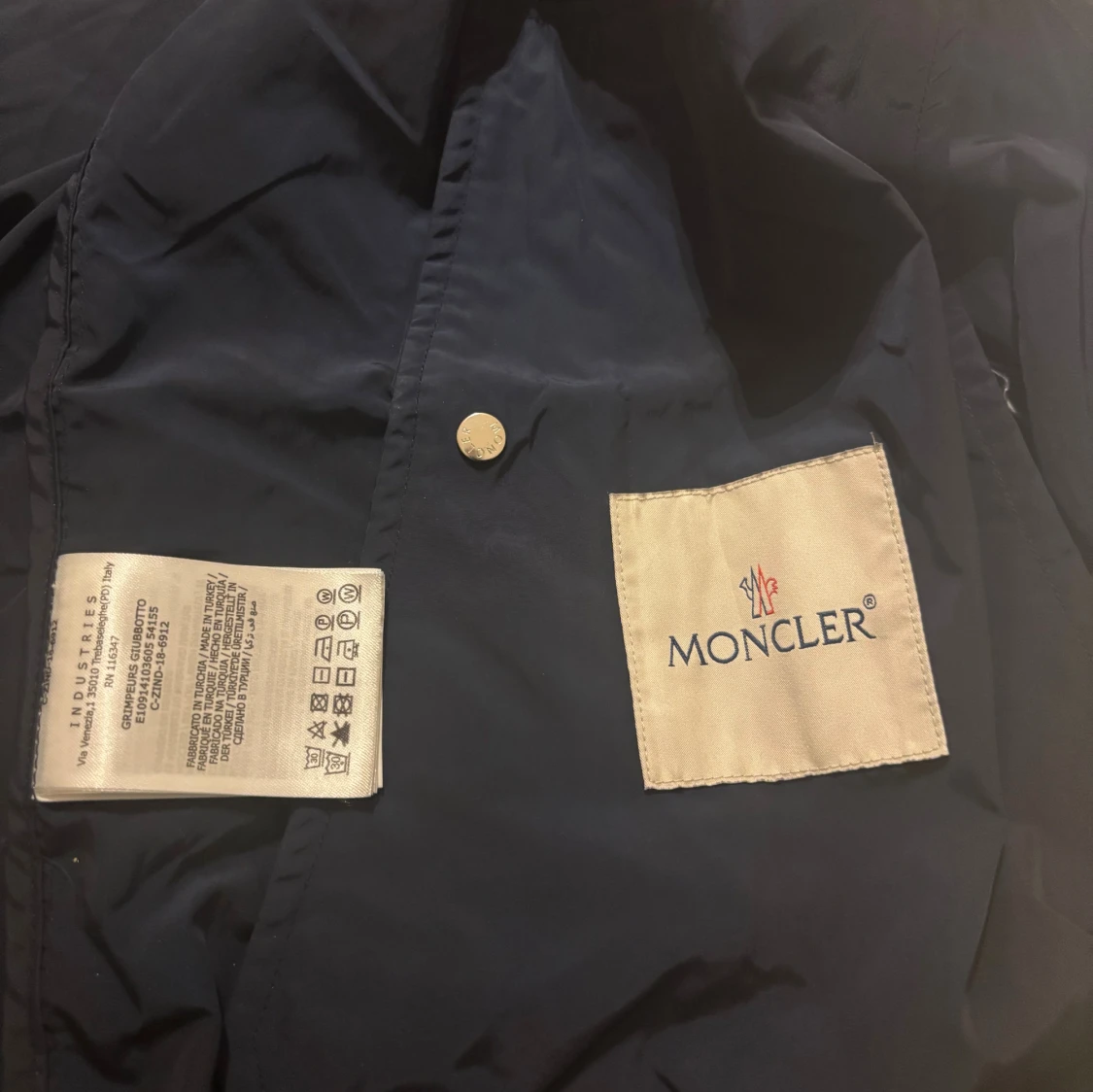 Mörkblå vindjacka från Moncler - 2